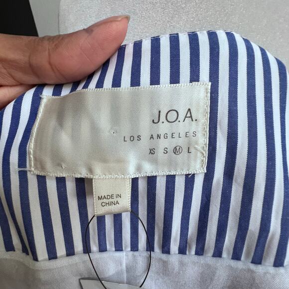 J.O.A Blue White Striped Tie Blouse Puff Sleeve Button Up Minimalist Women's M - Picture 7 of 9